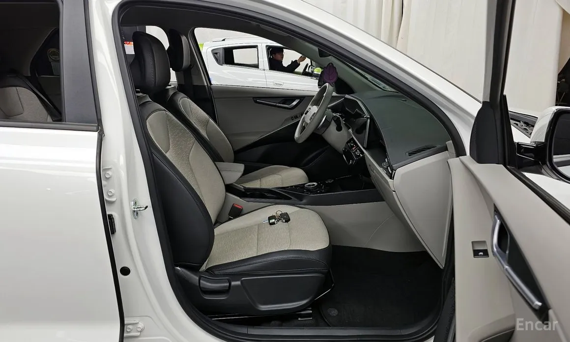 Фото 11 - Kia Niro