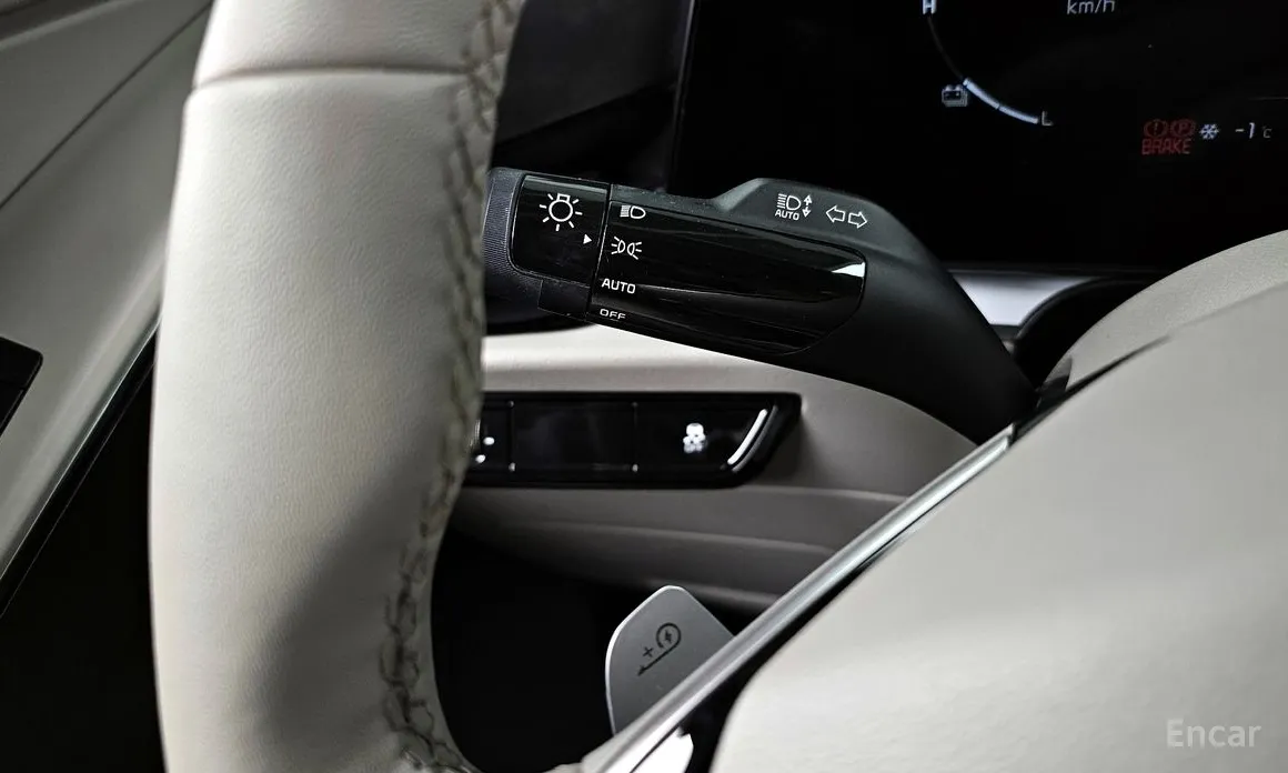 Фото 14 - Kia Niro