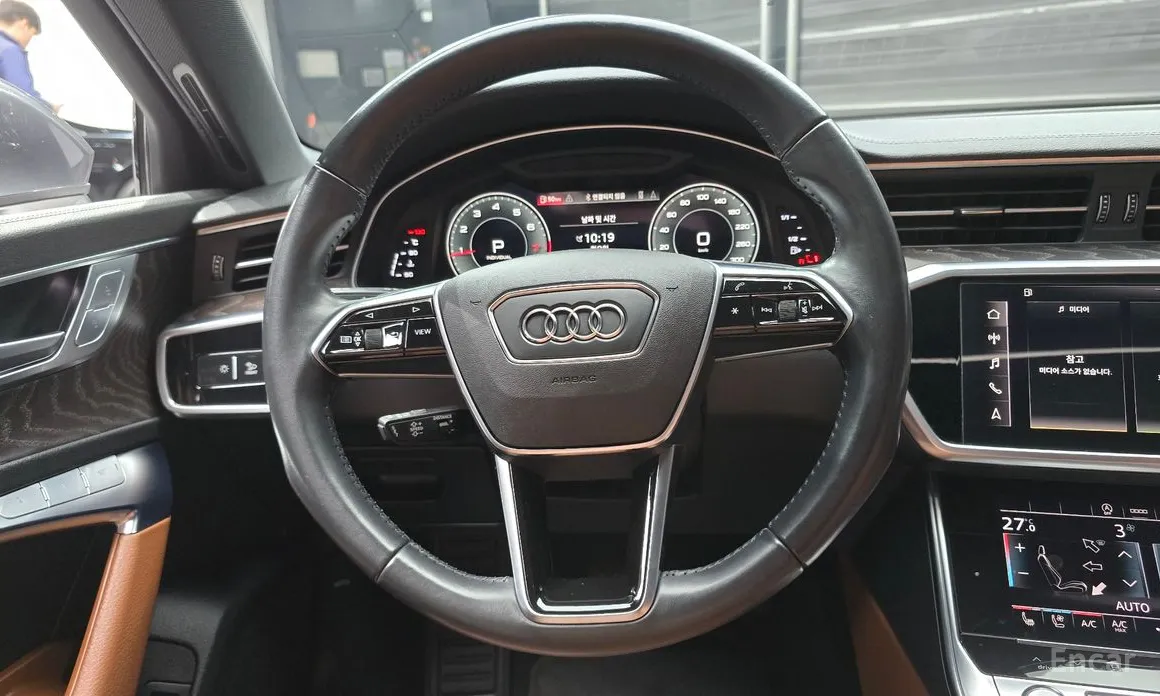 Фото 13 - Audi A6