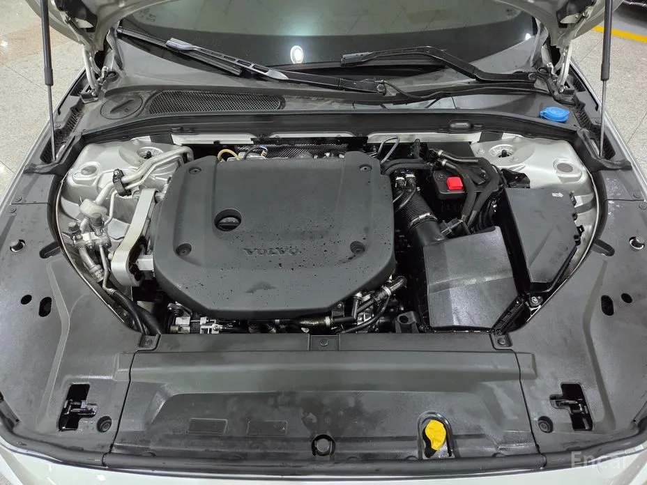 Фото 18 - Volvo S90