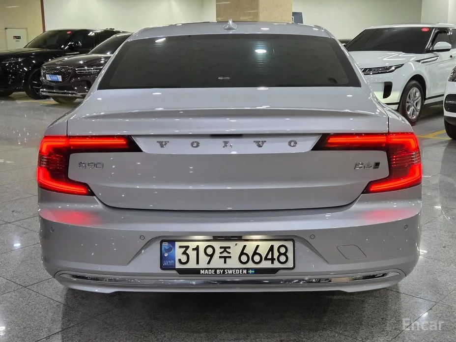 Фото 4 - Volvo S90