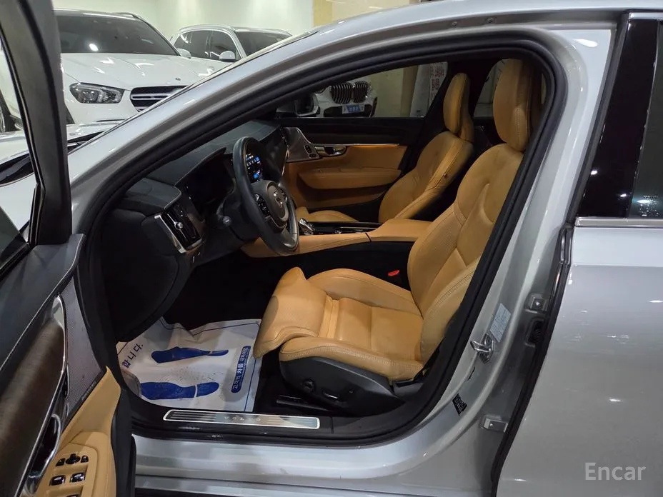 Фото 6 - Volvo S90