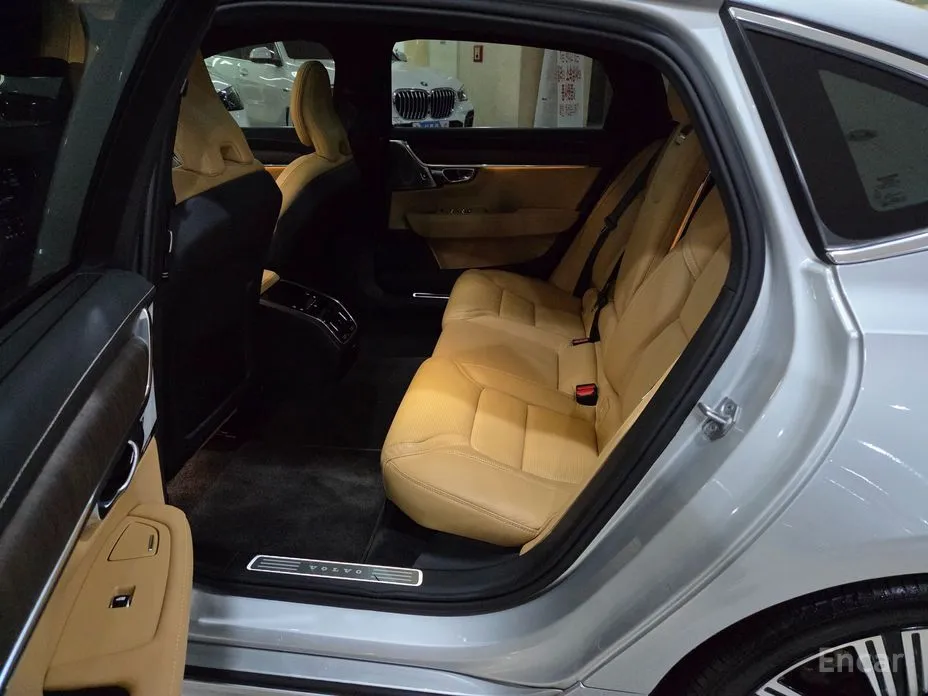 Фото 7 - Volvo S90