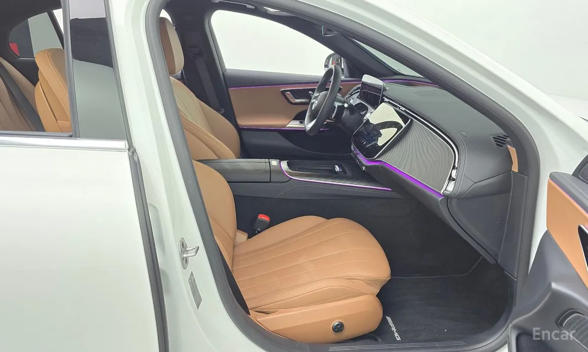 Фото 11 - Mercedes-Benz E-Class