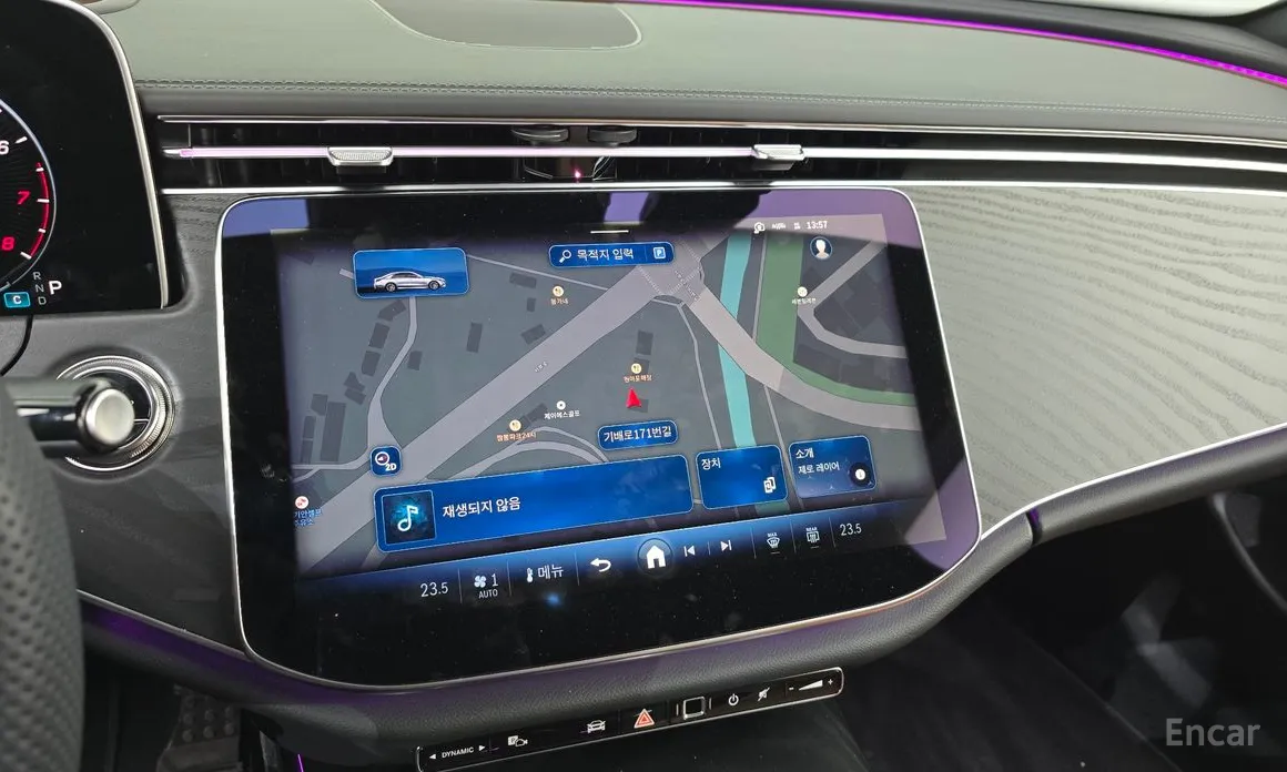 Фото 14 - Mercedes-Benz E-Class