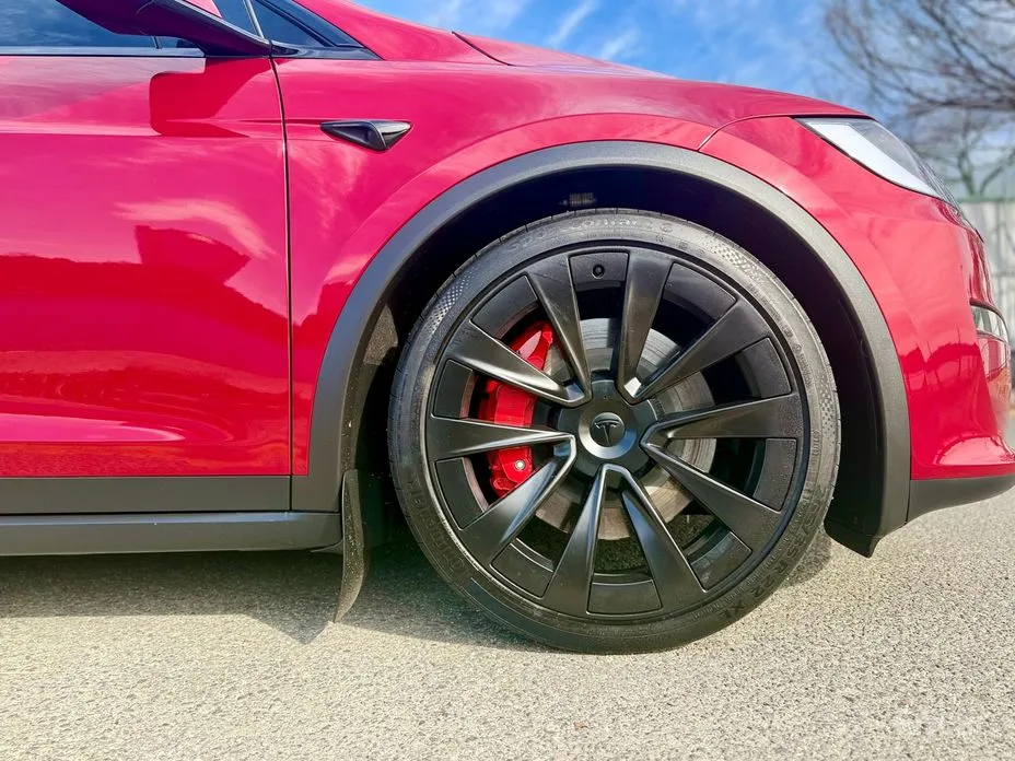 Фото 8 - Tesla Model X