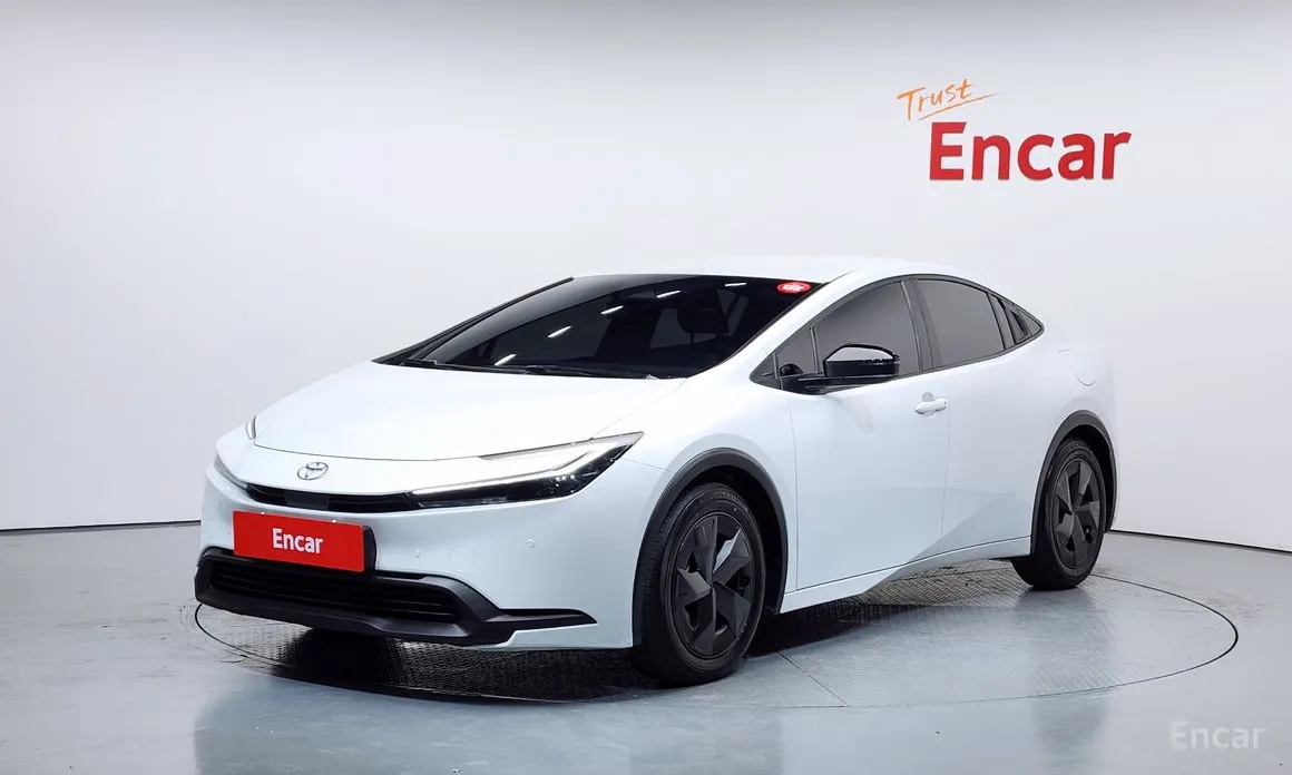 Фото 1 - Toyota Prius