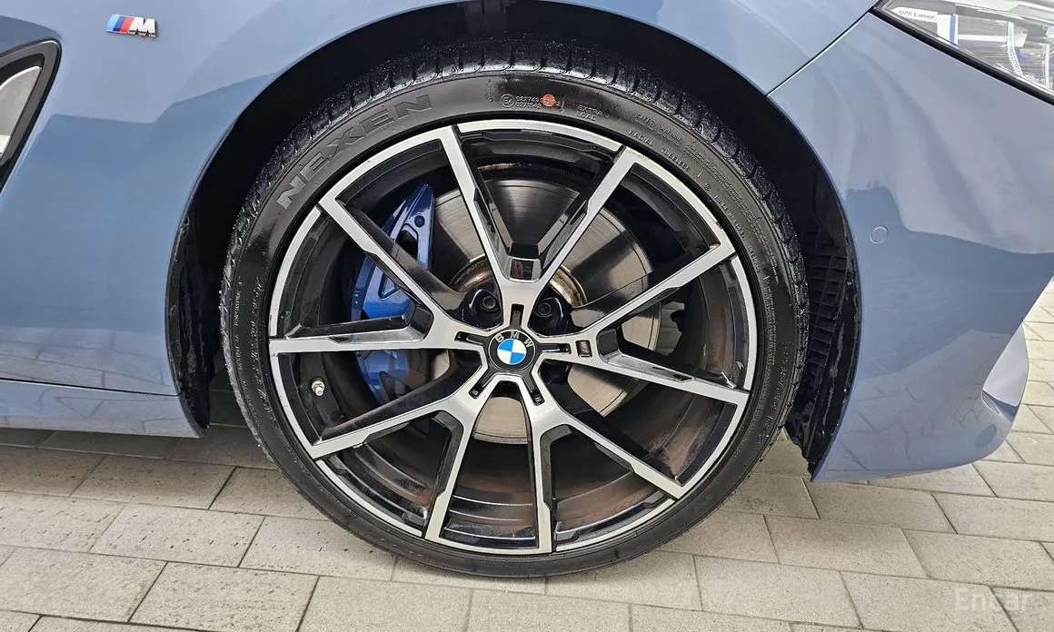 Фото 5 - BMW 8 Series