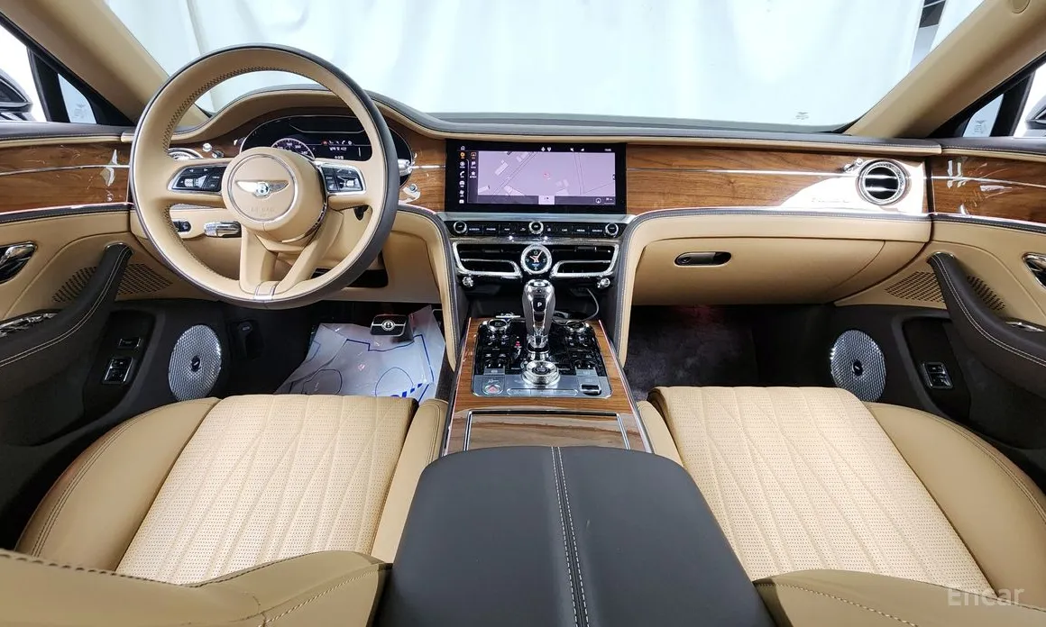 Фото 7 - Bentley Flying Spur