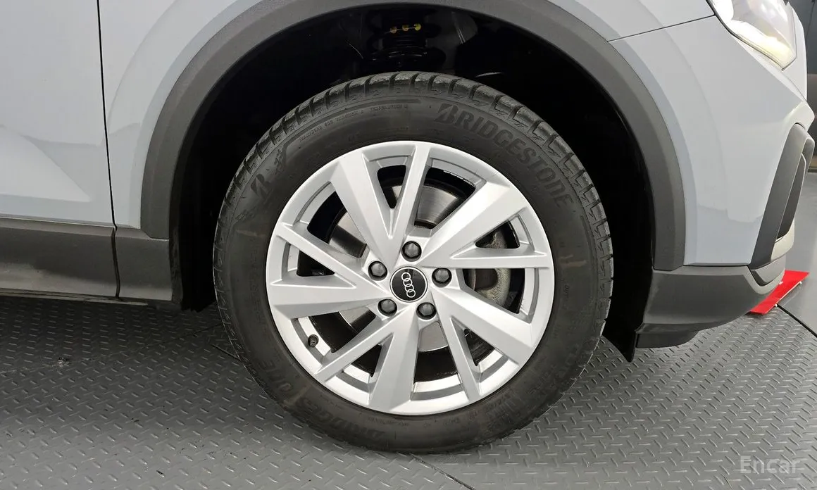 Фото 5 - Audi Q2