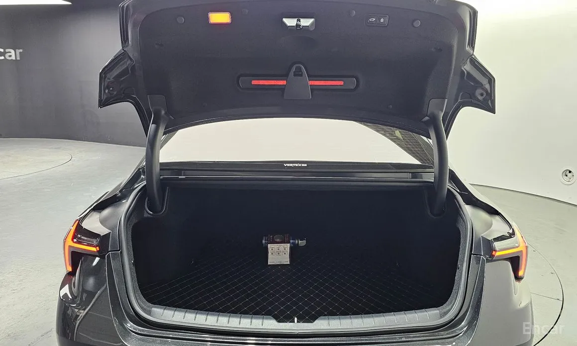 Фото 20 - Kia K8