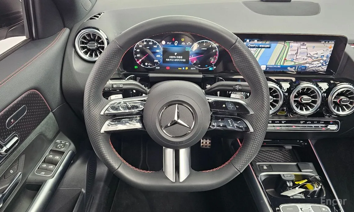 Фото 13 - Mercedes-Benz GLA-Class