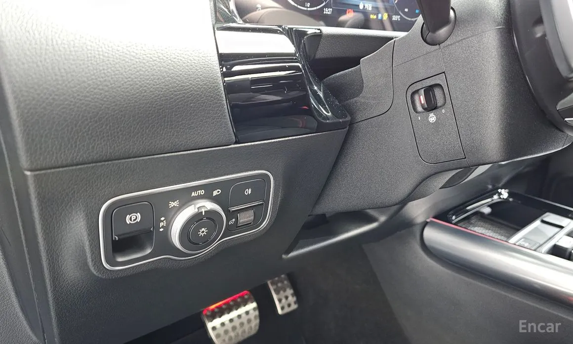 Фото 15 - Mercedes-Benz GLA-Class