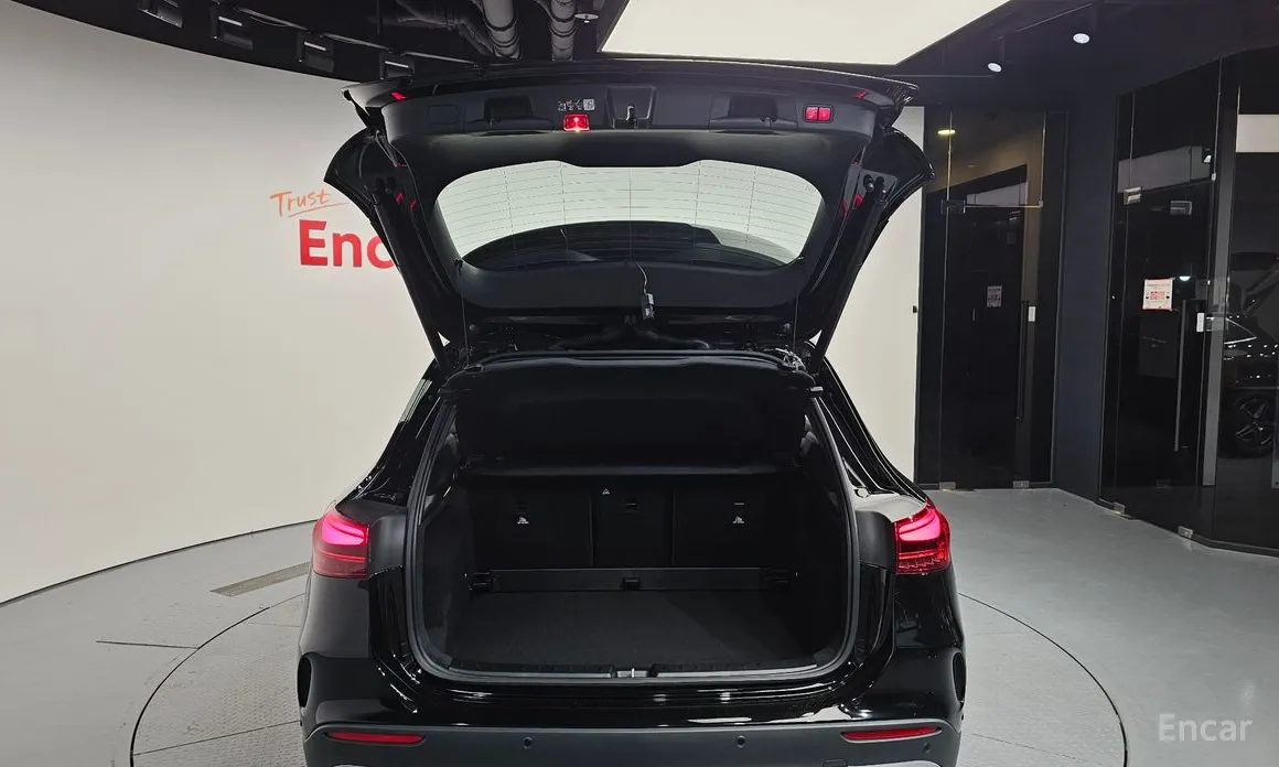 Фото 20 - Mercedes-Benz GLA-Class