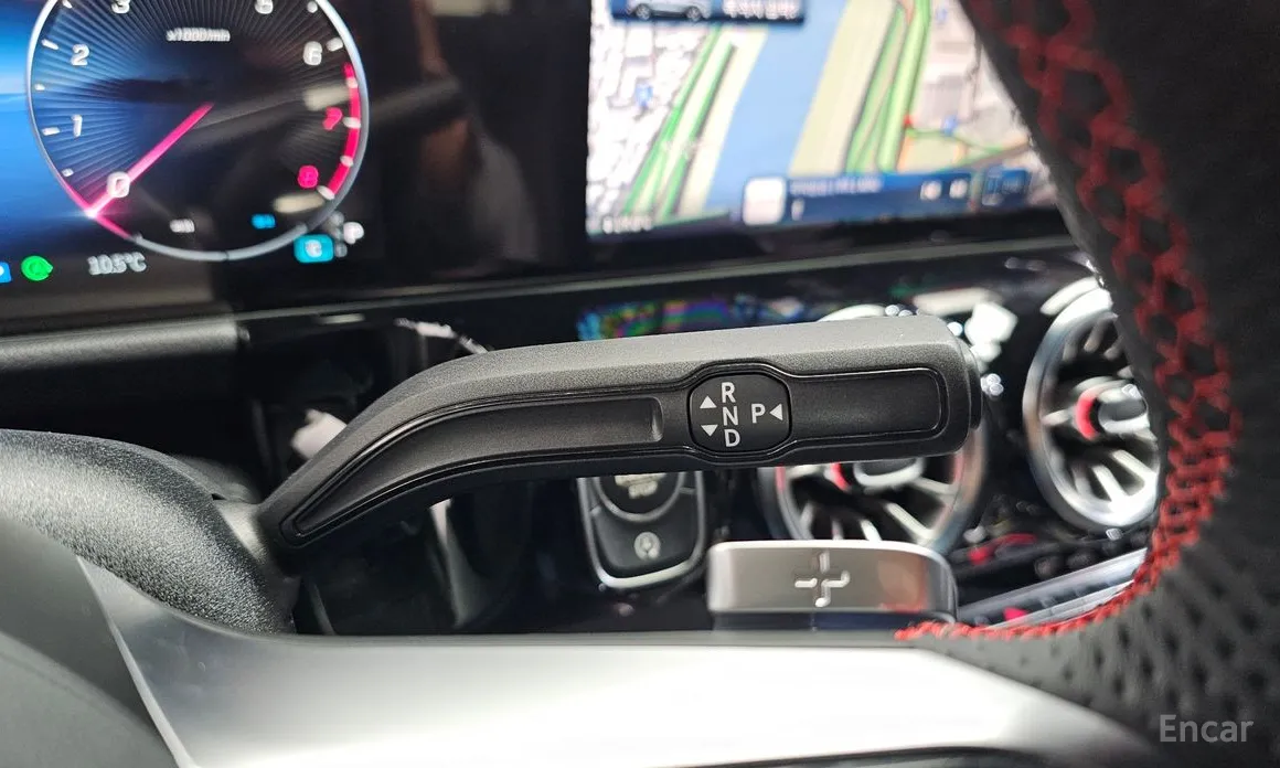 Фото 9 - Mercedes-Benz GLA-Class