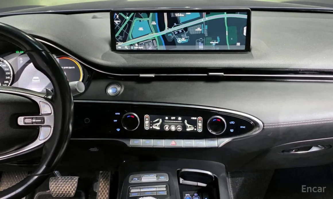 Фото 14 - Genesis GV70