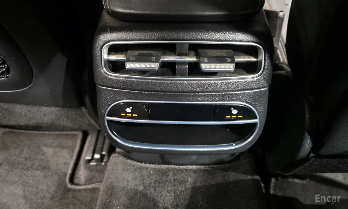 Фото 19 - Genesis GV70