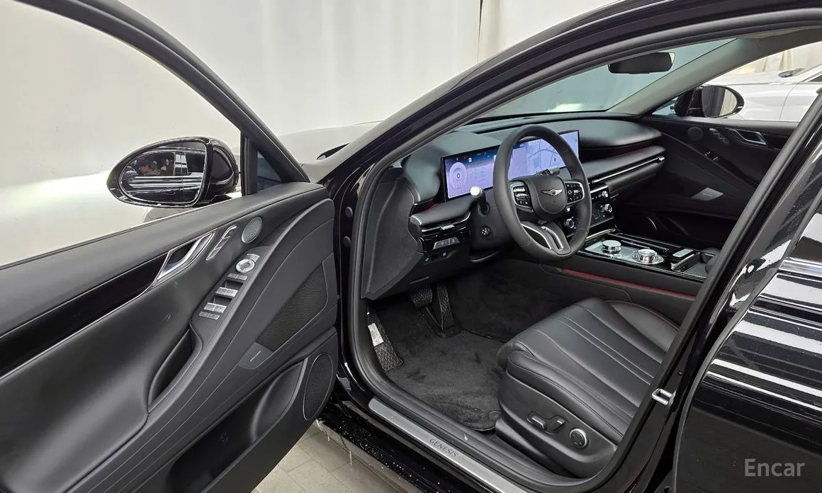 Фото 10 - Genesis G80