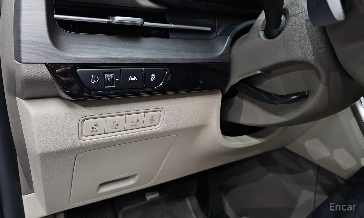 Фото 14 - Kia Carnival