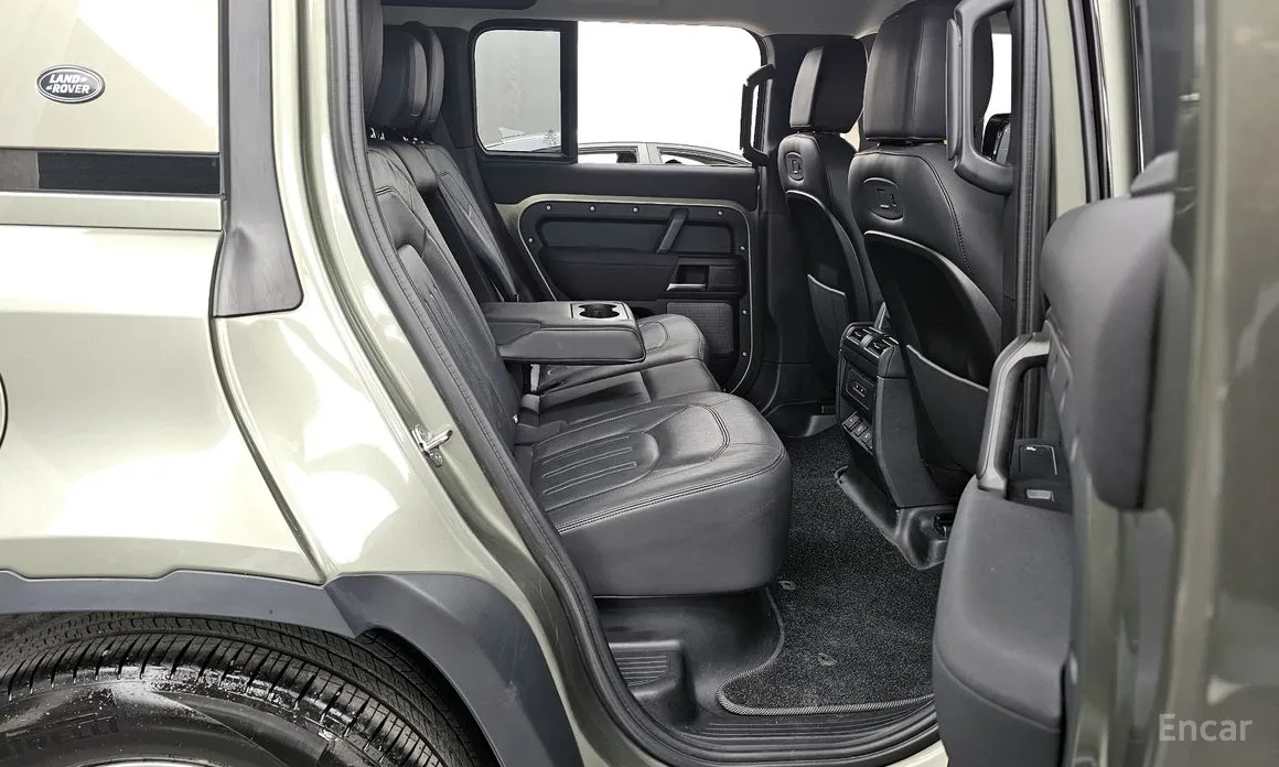 Фото 12 - Land Rover Defender