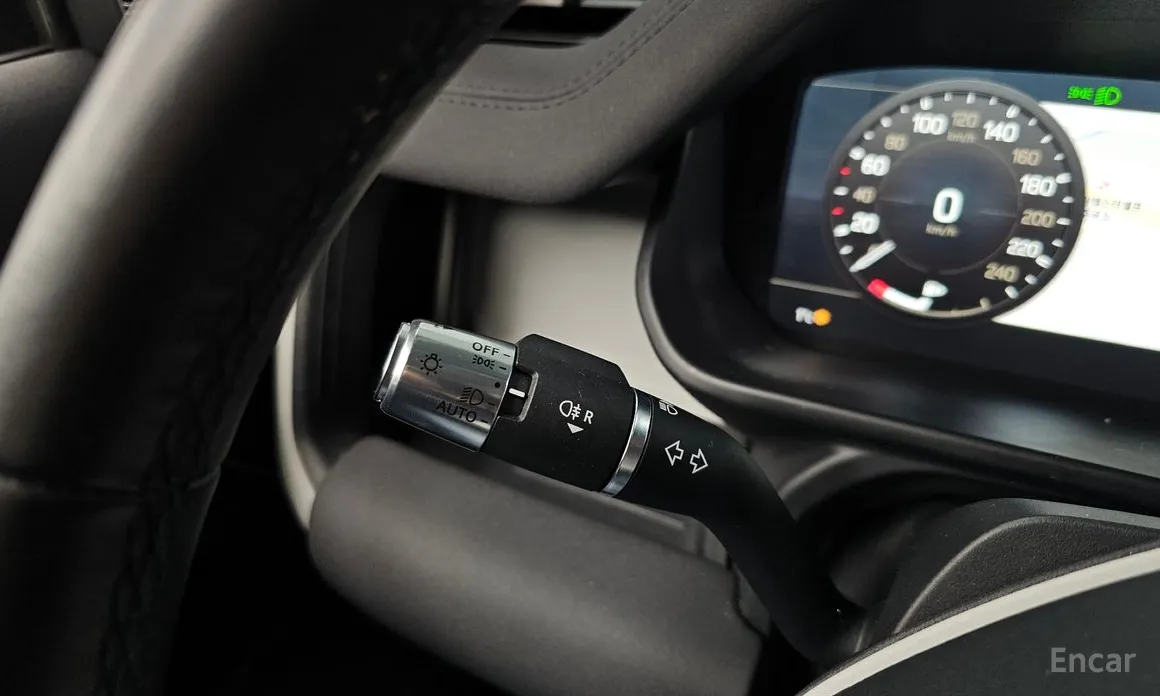 Фото 9 - Land Rover Defender