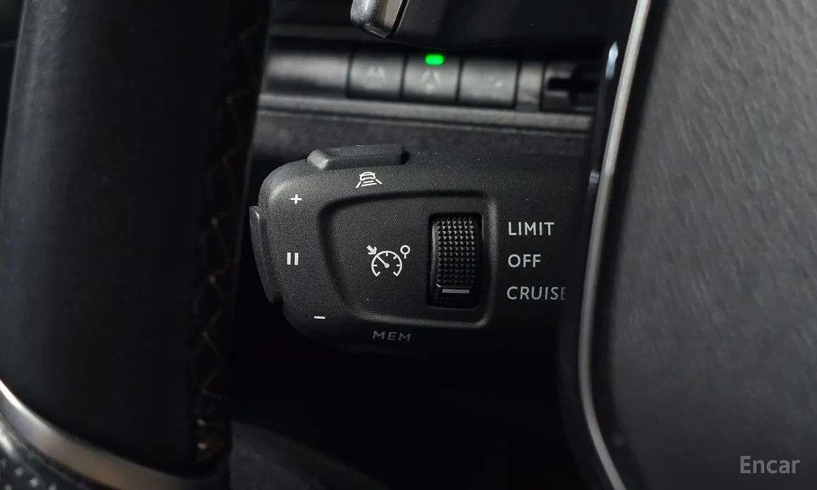 Фото 14 - Peugeot 3008