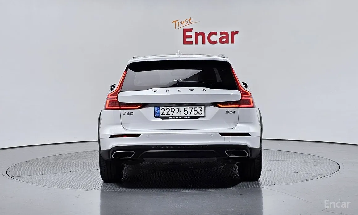 Фото 4 - Volvo V60