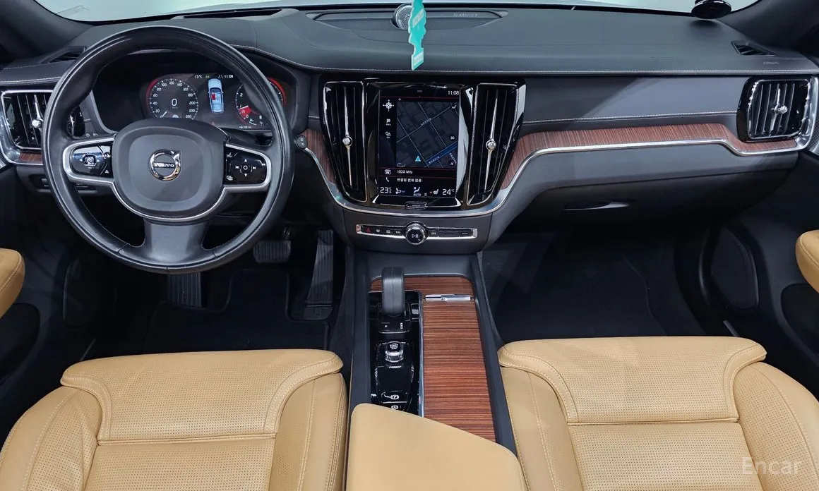 Фото 7 - Volvo V60