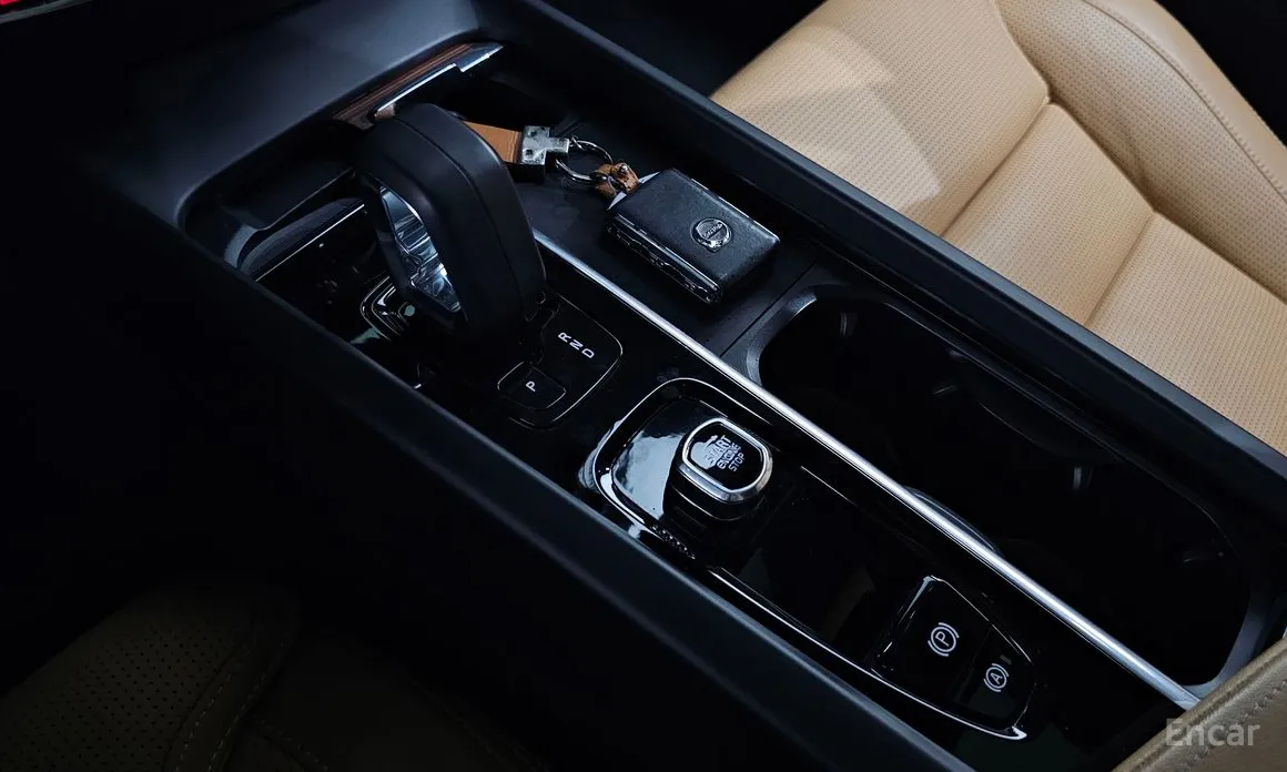 Фото 9 - Volvo V60