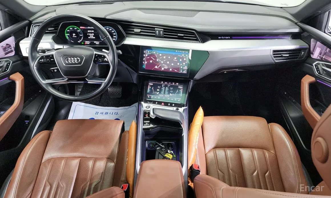 Фото 7 - Audi e-tron