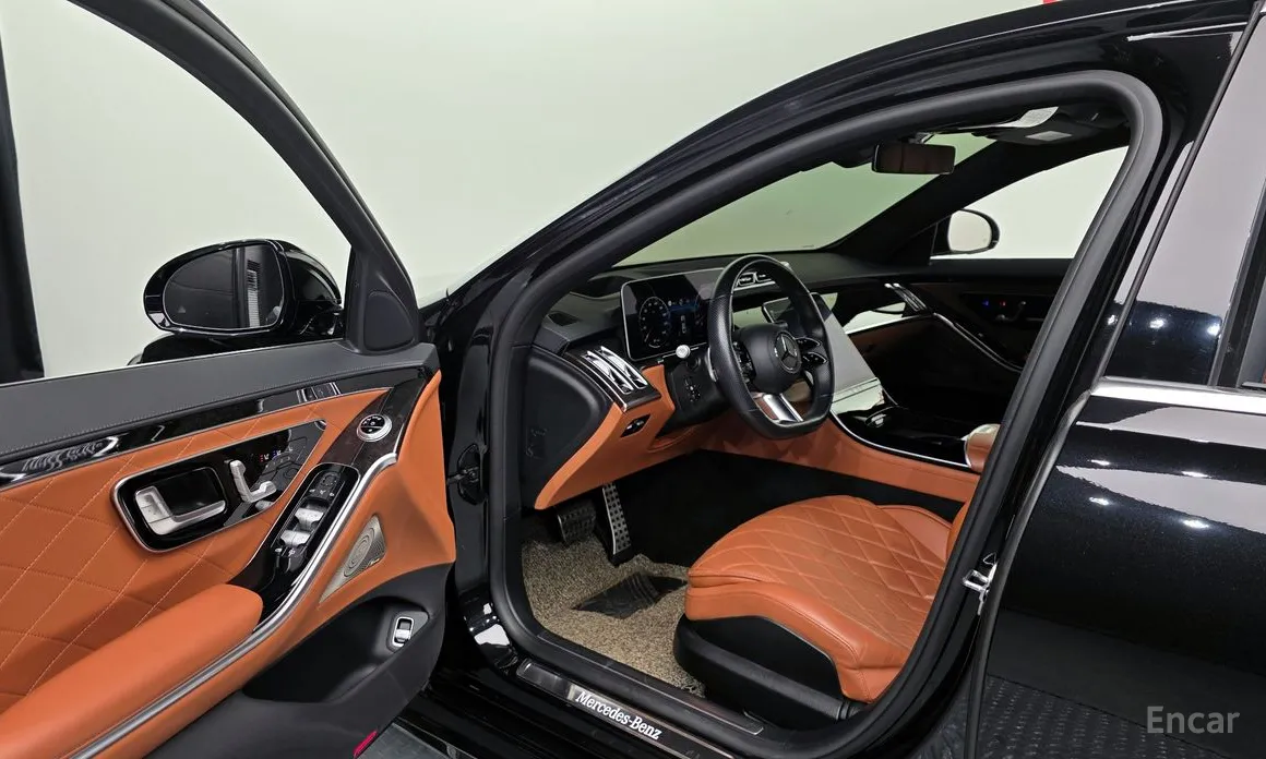 Фото 10 - Mercedes-Benz S-Class