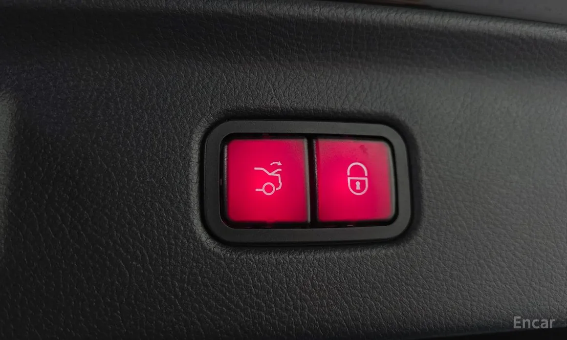 Фото 18 - Mercedes-Benz S-Class