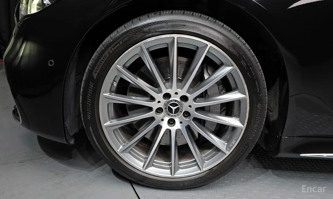 Фото 5 - Mercedes-Benz S-Class