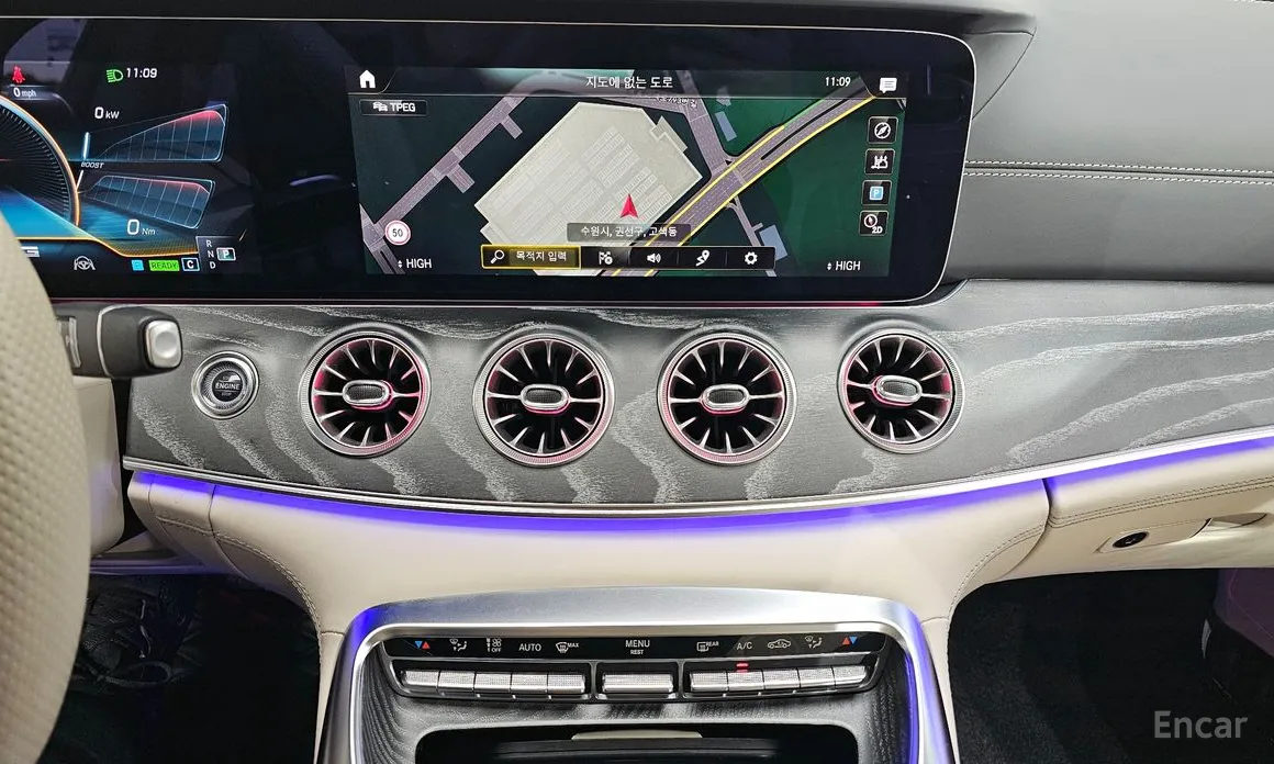 Фото 14 - Mercedes-Benz AMG GT