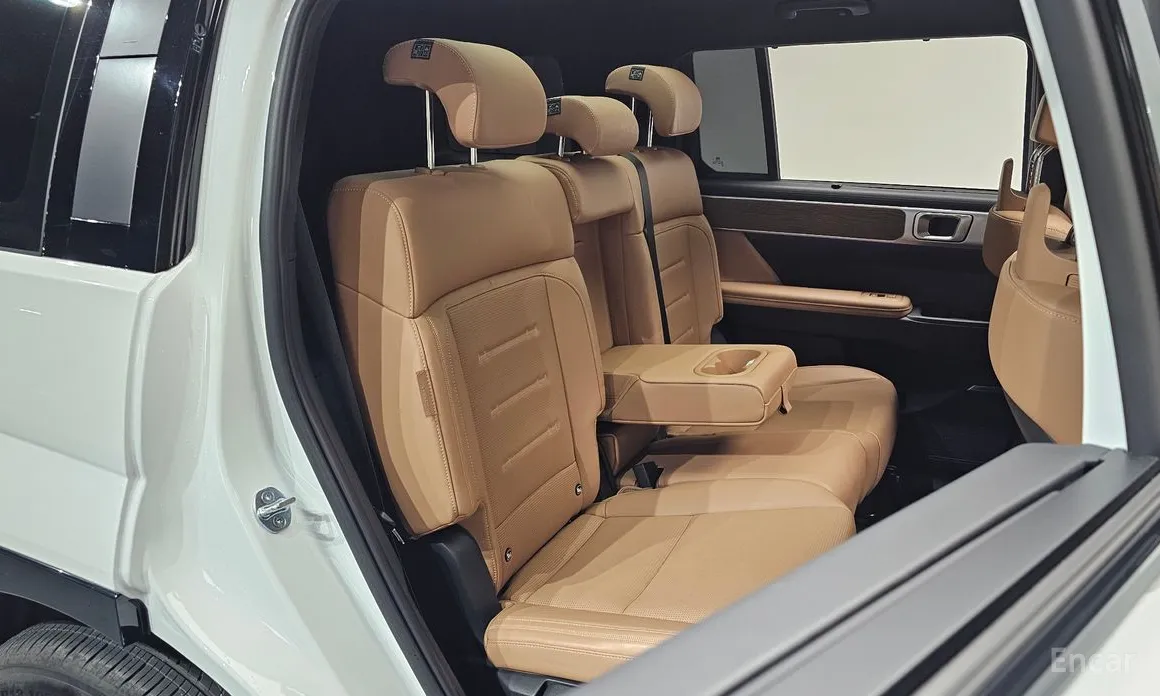 Фото 12 - Hyundai Santa Fe