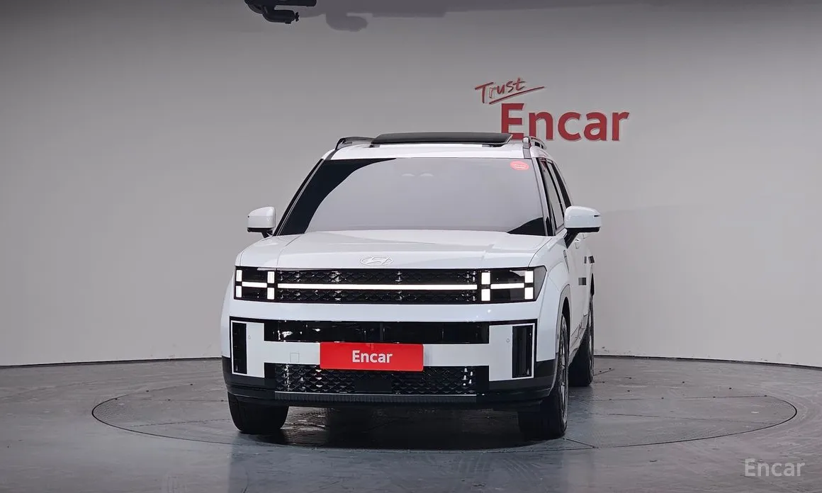 Фото 3 - Hyundai Santa Fe