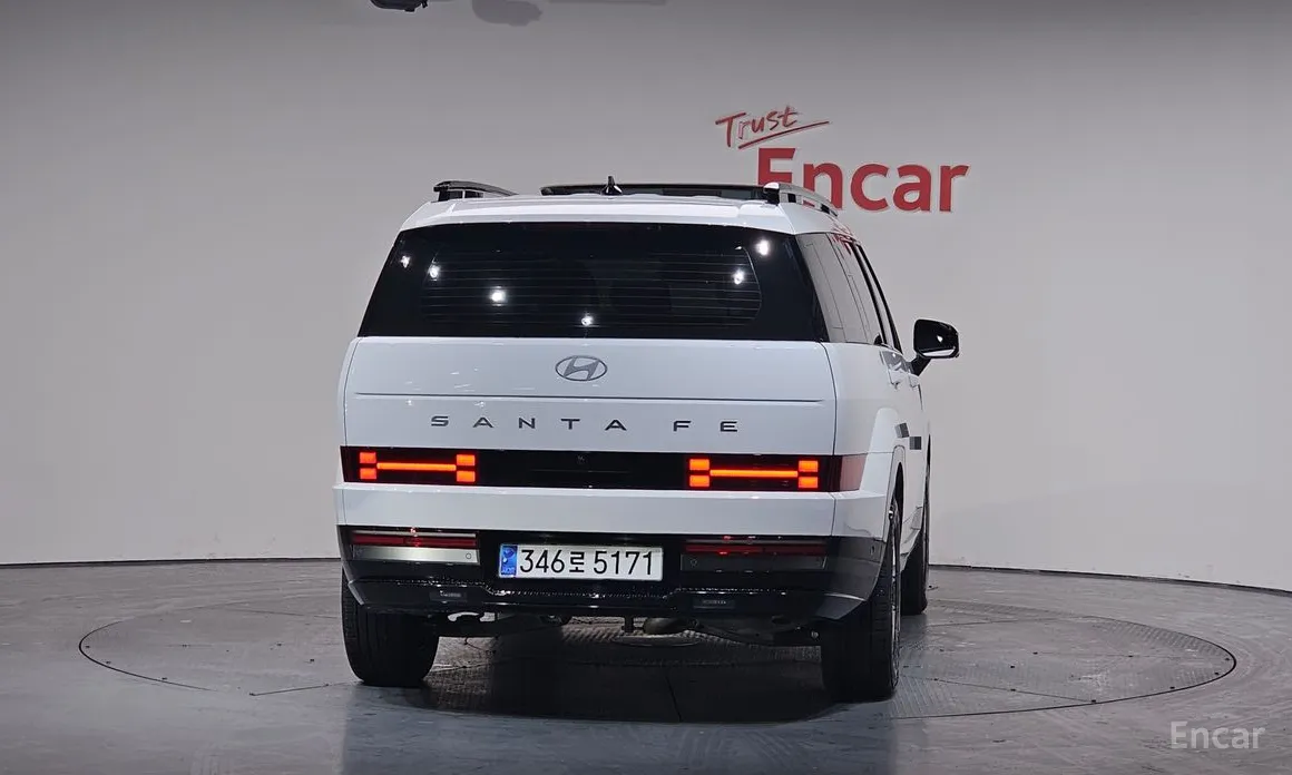 Фото 4 - Hyundai Santa Fe