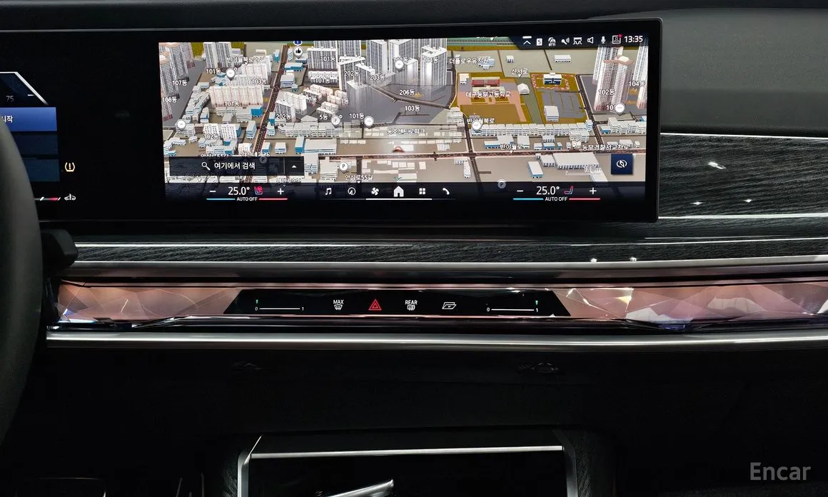 Фото 14 - BMW 7 Series