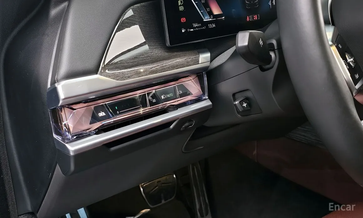 Фото 16 - BMW 7 Series