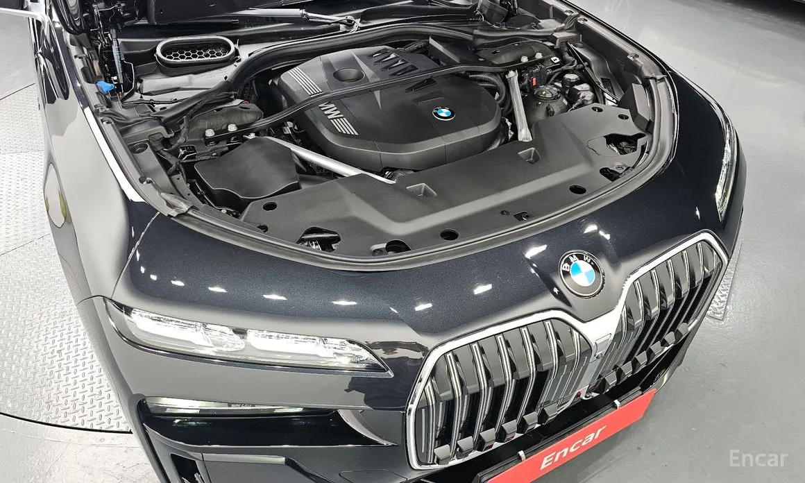 Фото 6 - BMW 7 Series