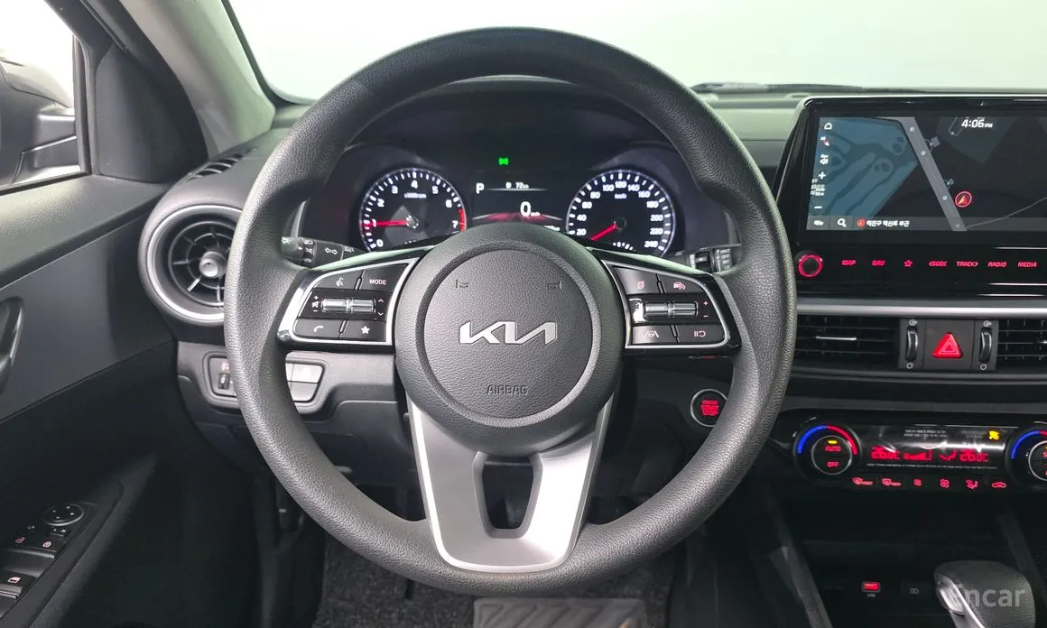 Фото 14 - Kia K3