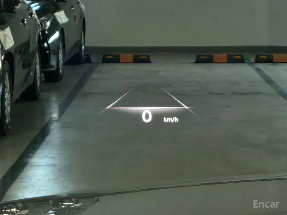 Photo 6 - Genesis GV70