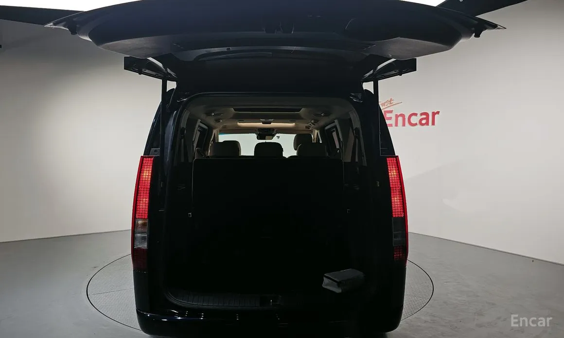 Фото 20 - Hyundai Staria