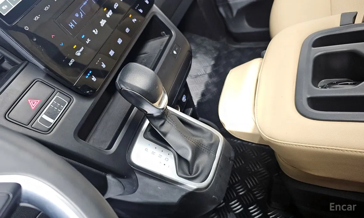 Фото 9 - Hyundai Staria