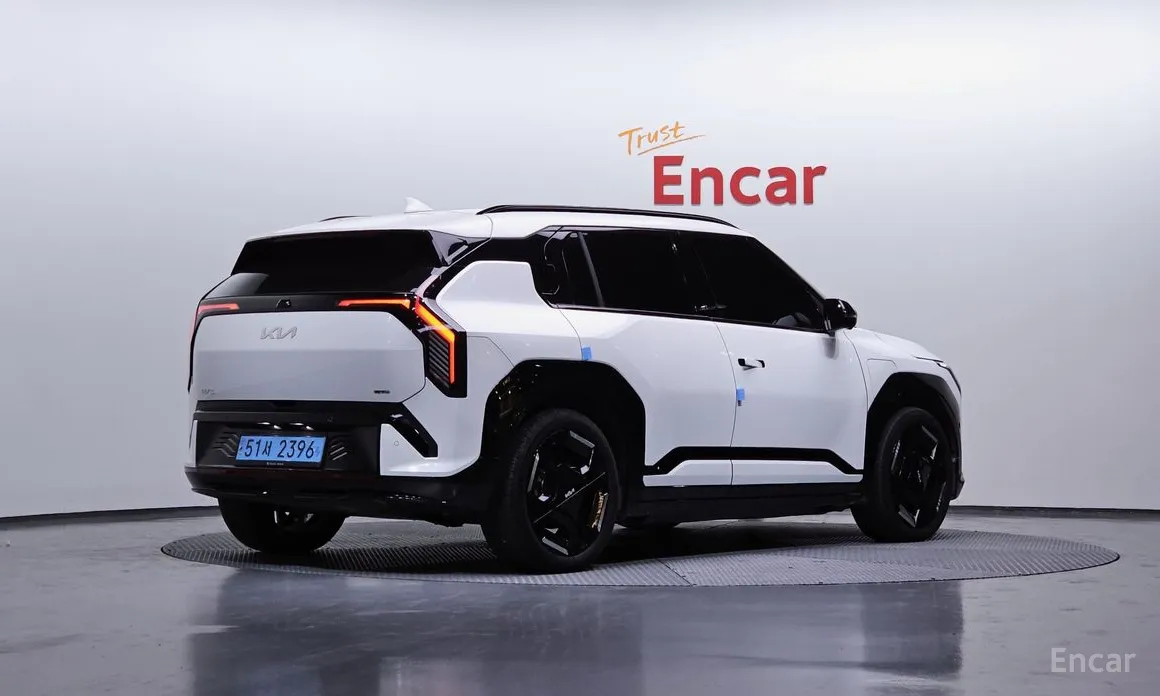 Фото 2 - Kia EV3