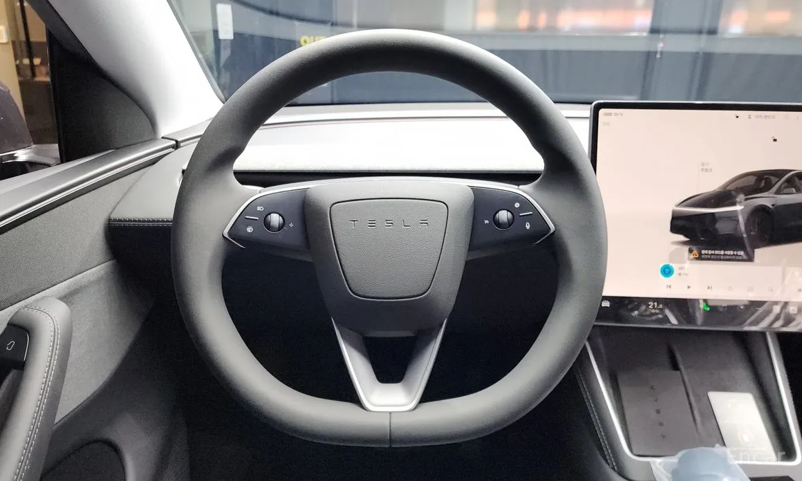 Фото 13 - Tesla Model Y