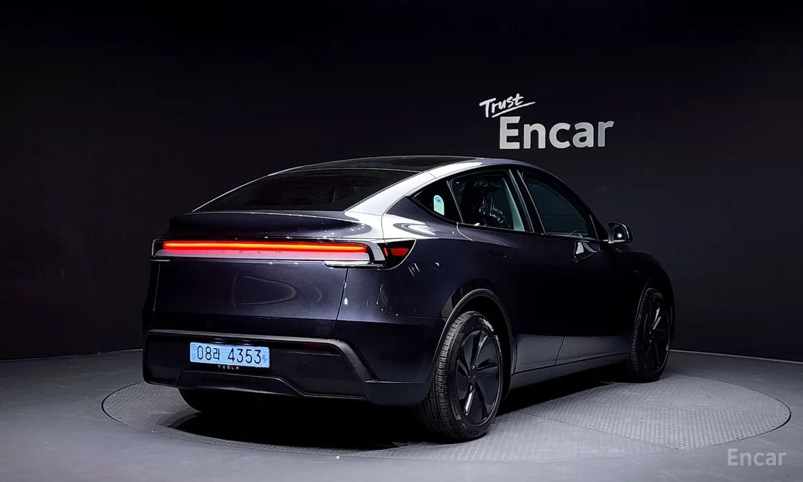 Фото 2 - Tesla Model Y