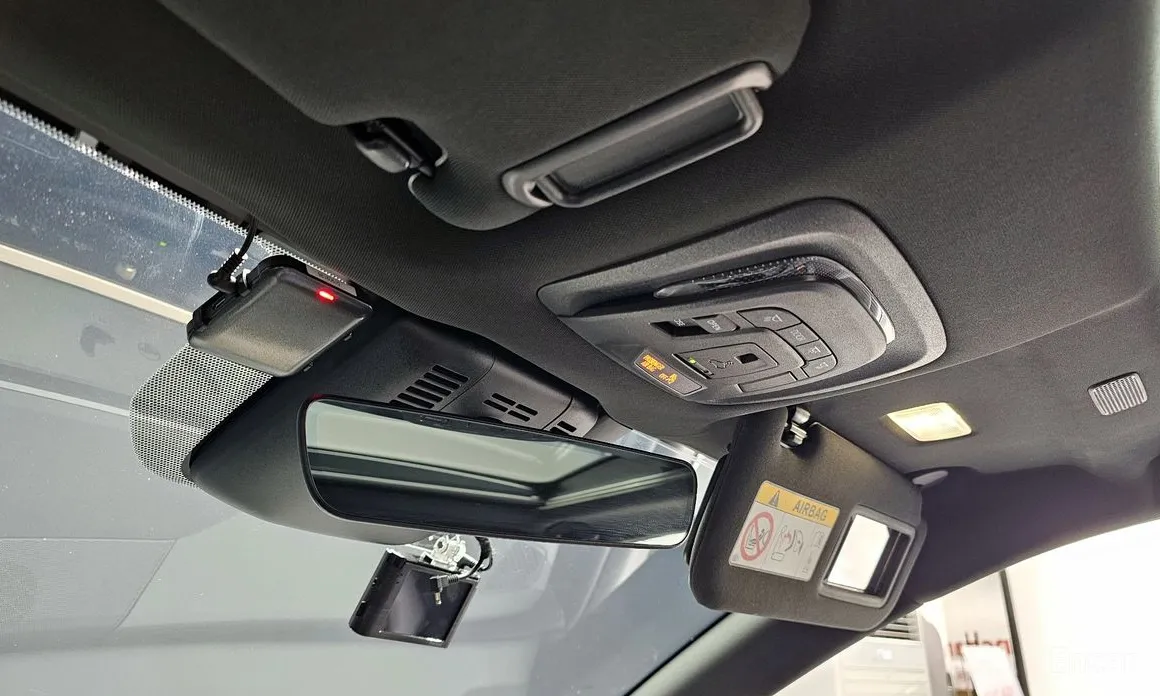 Фото 16 - Toyota Crown