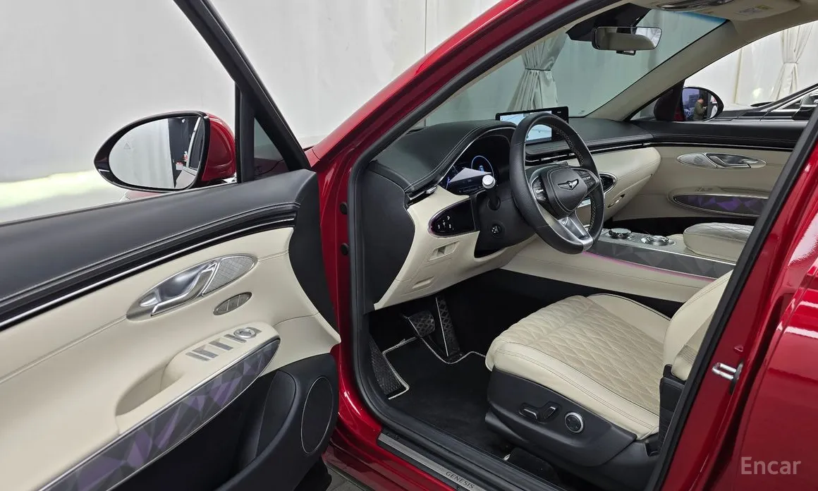 Photo 10 - Genesis GV70