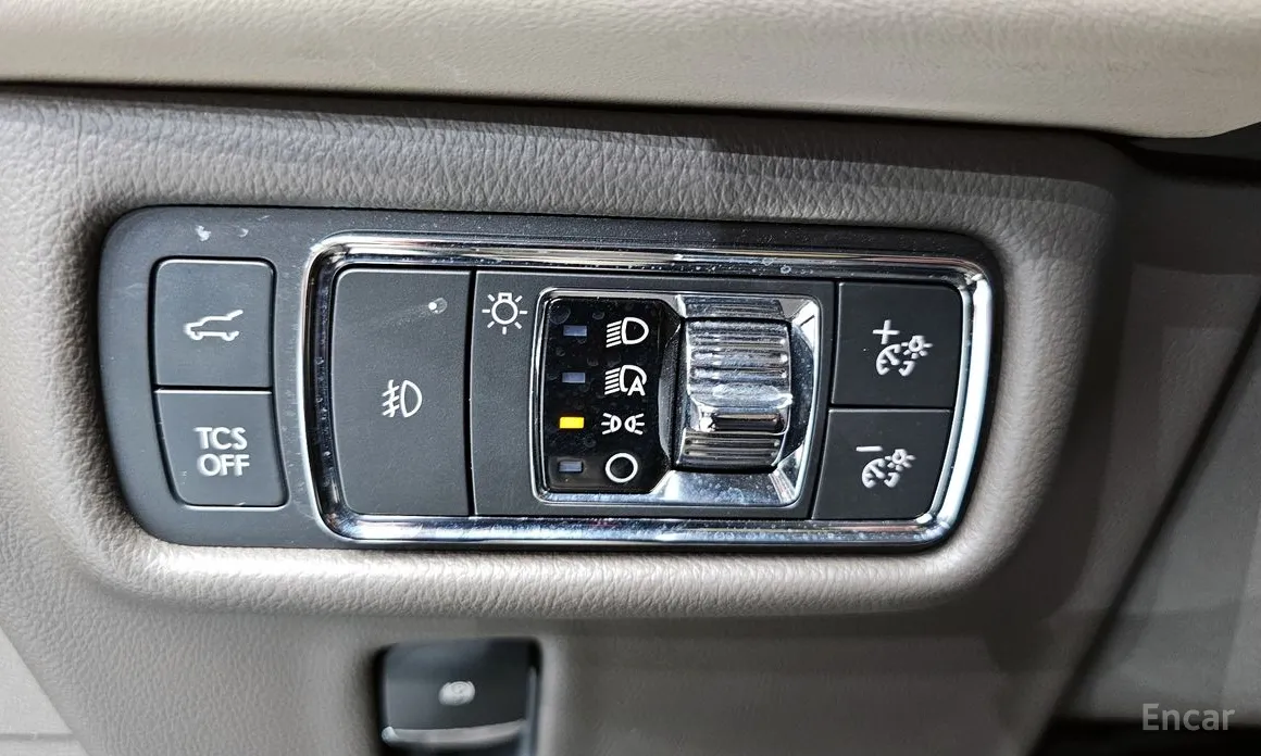 Фото 12 - Lincoln Nautilus